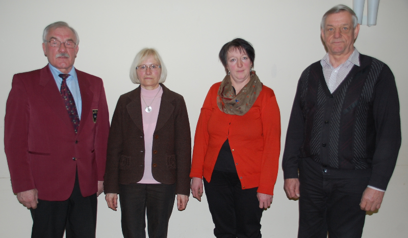 v.l. Vors. Dieter Weber; stv. Vors. Beate Henner, stv.Gruppenchorl. Martina Nalikowski; Gruppenchorl. Richard Glaser